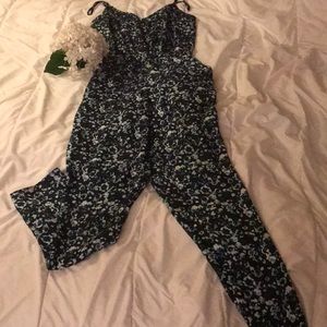 Cute n’ comfy jumper🦋